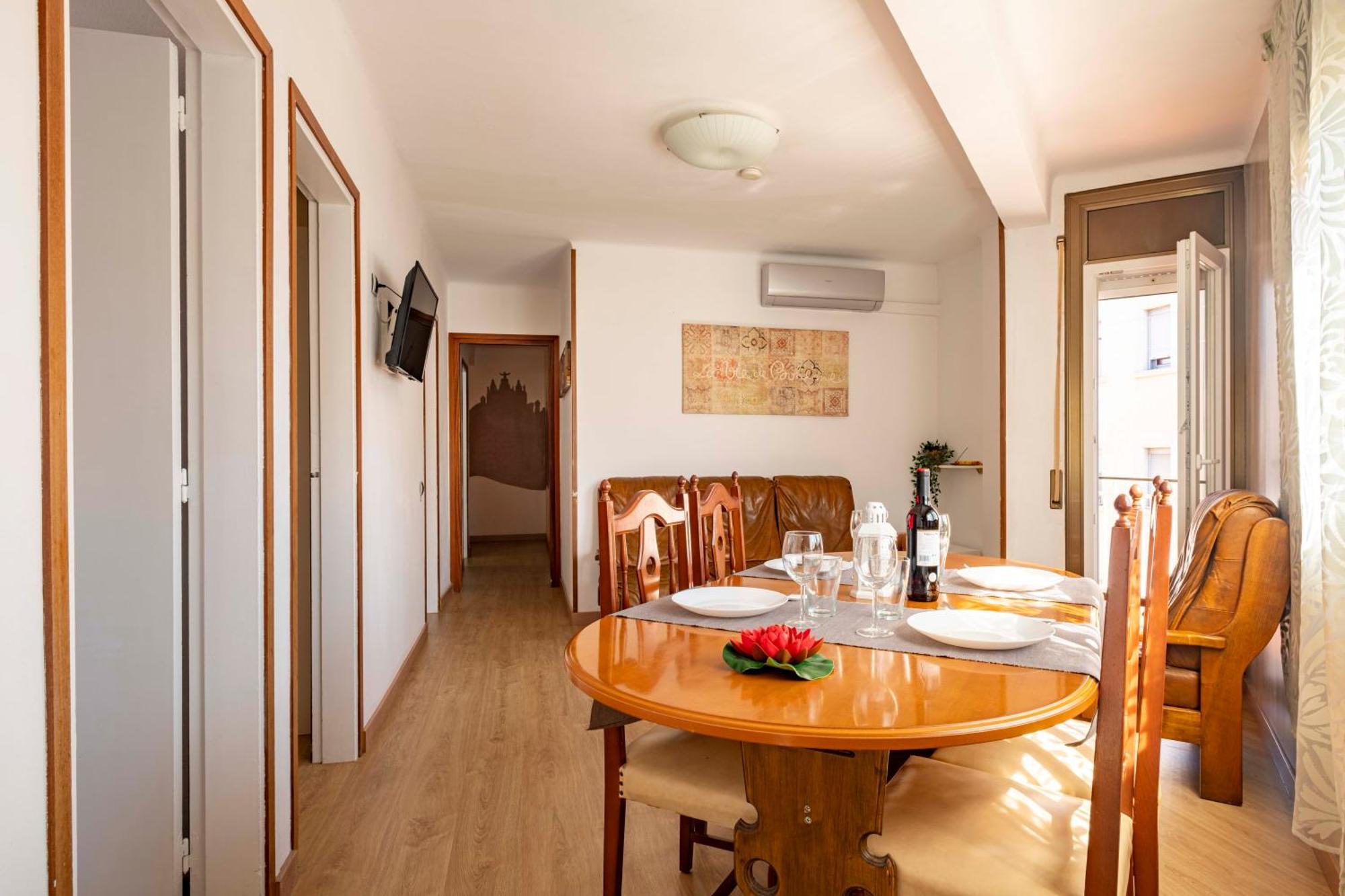 Апартаменти 5 Min To The Sea And 15 Min To Barcelona Center Сан-Адріа-де-Бесос Екстер'єр фото