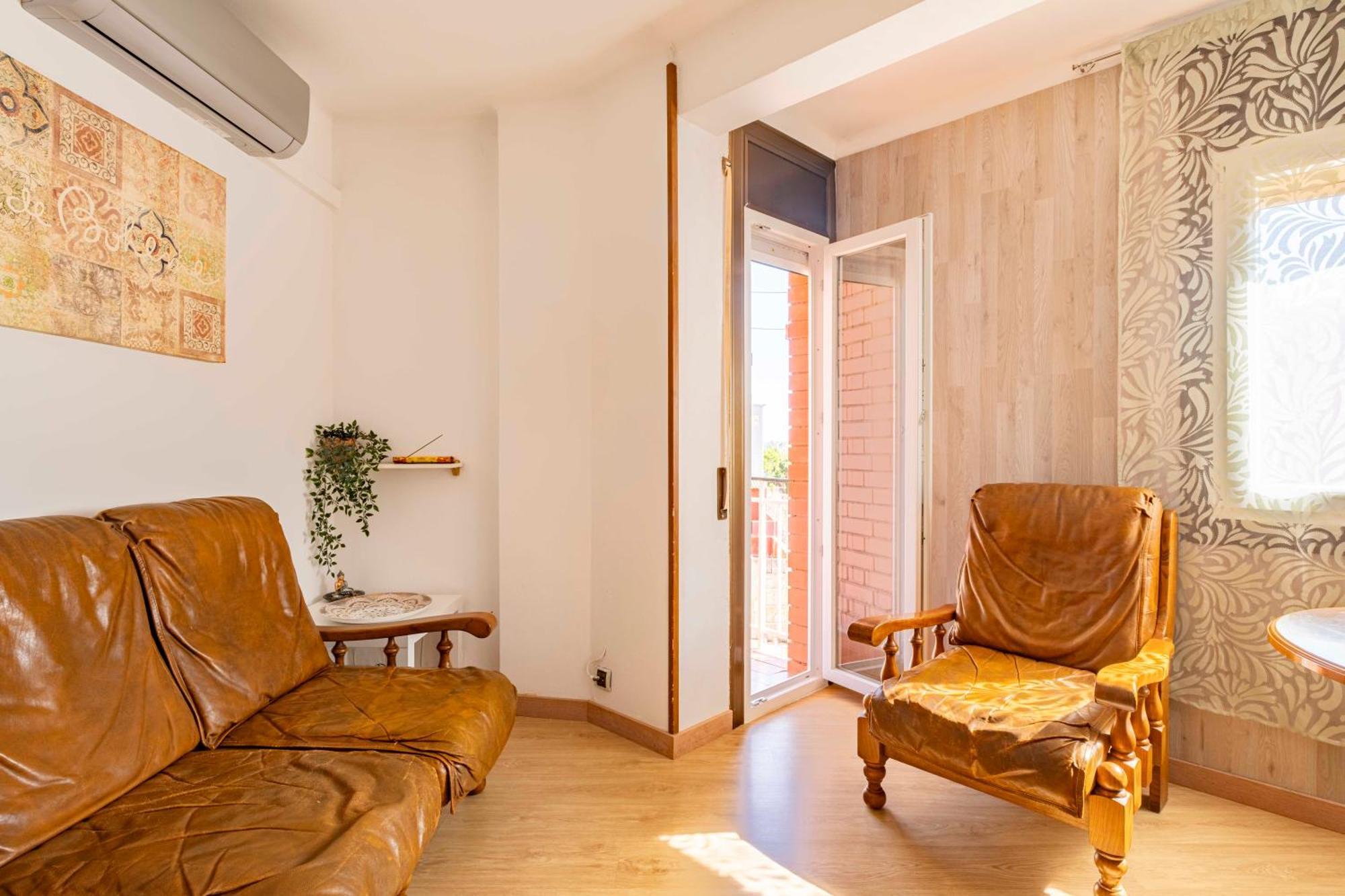 Апартаменти 5 Min To The Sea And 15 Min To Barcelona Center Сан-Адріа-де-Бесос Екстер'єр фото