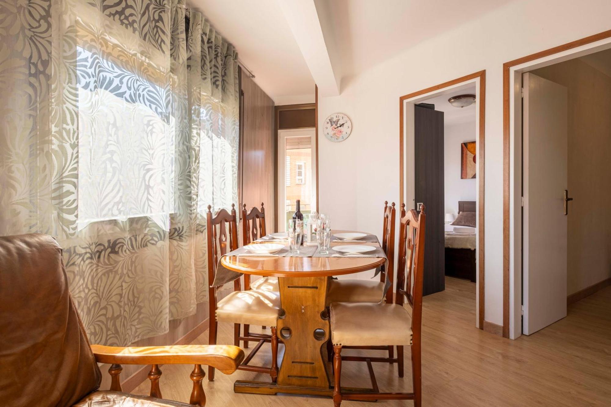 Апартаменти 5 Min To The Sea And 15 Min To Barcelona Center Сан-Адріа-де-Бесос Екстер'єр фото