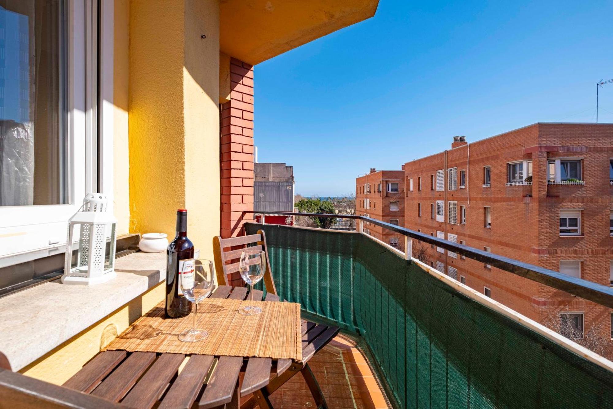 Апартаменти 5 Min To The Sea And 15 Min To Barcelona Center Сан-Адріа-де-Бесос Екстер'єр фото