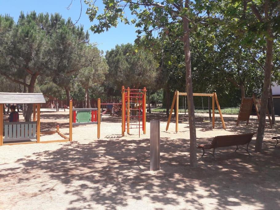 Апартаменти 5 Min To The Sea And 15 Min To Barcelona Center Сан-Адріа-де-Бесос Екстер'єр фото